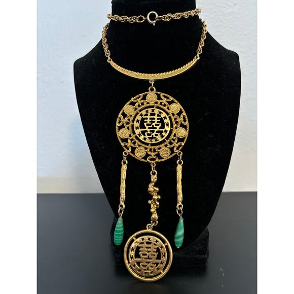 unknown Jewelry - Vintage Gold Tone Green Glass Statement Necklace Goldette? 60's